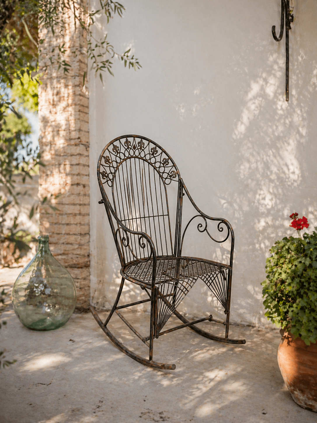 Sedia a dondolo in ferro verde inglese 78,5x56x112 H cm