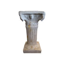 Capitello grande h 70x33x33 cm in resina