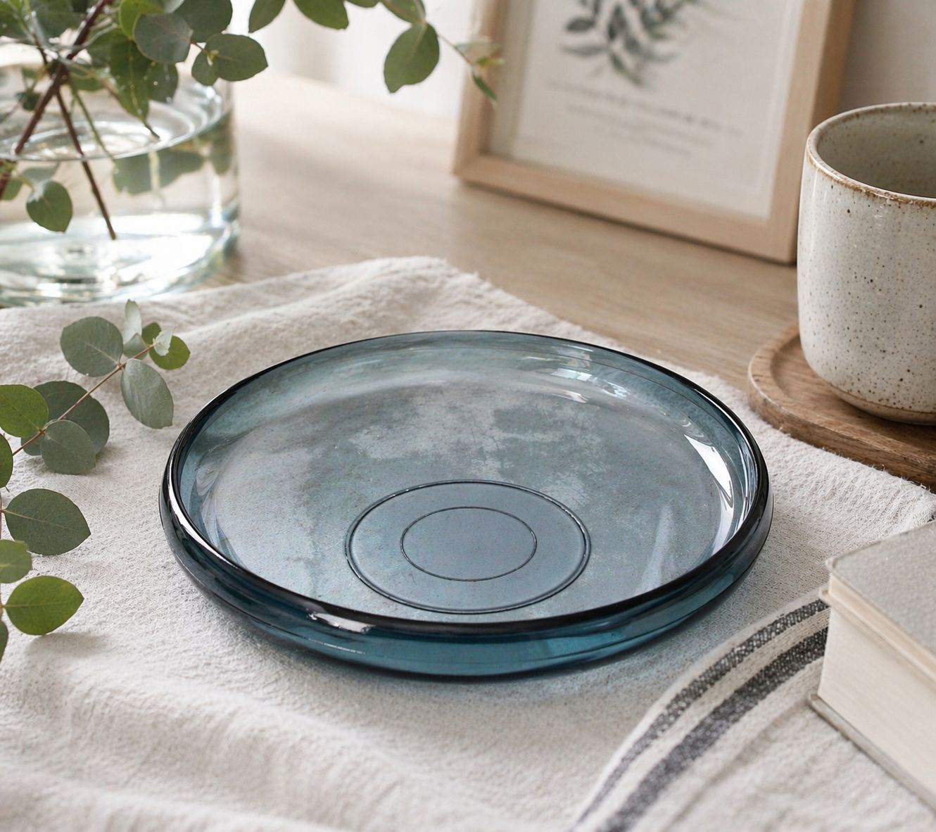Centrotavola d 35 h 9 cm in vetro blu trasparente