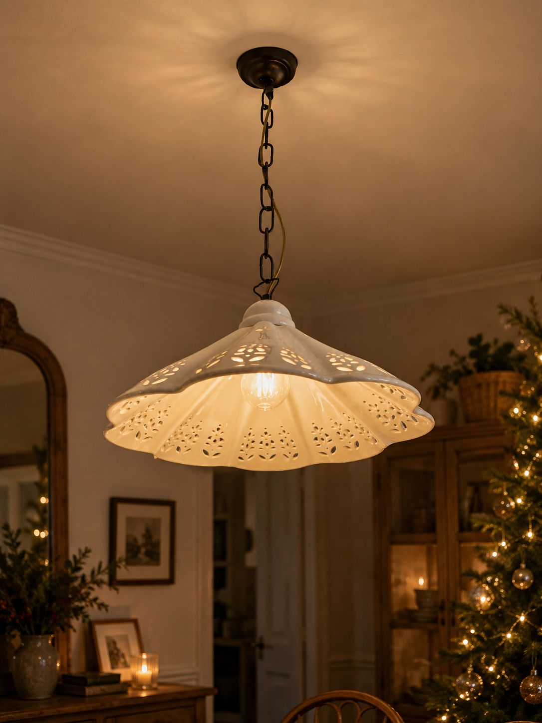 Lampadario rustico fazzoletto traforato cm 38 con catena ottone
