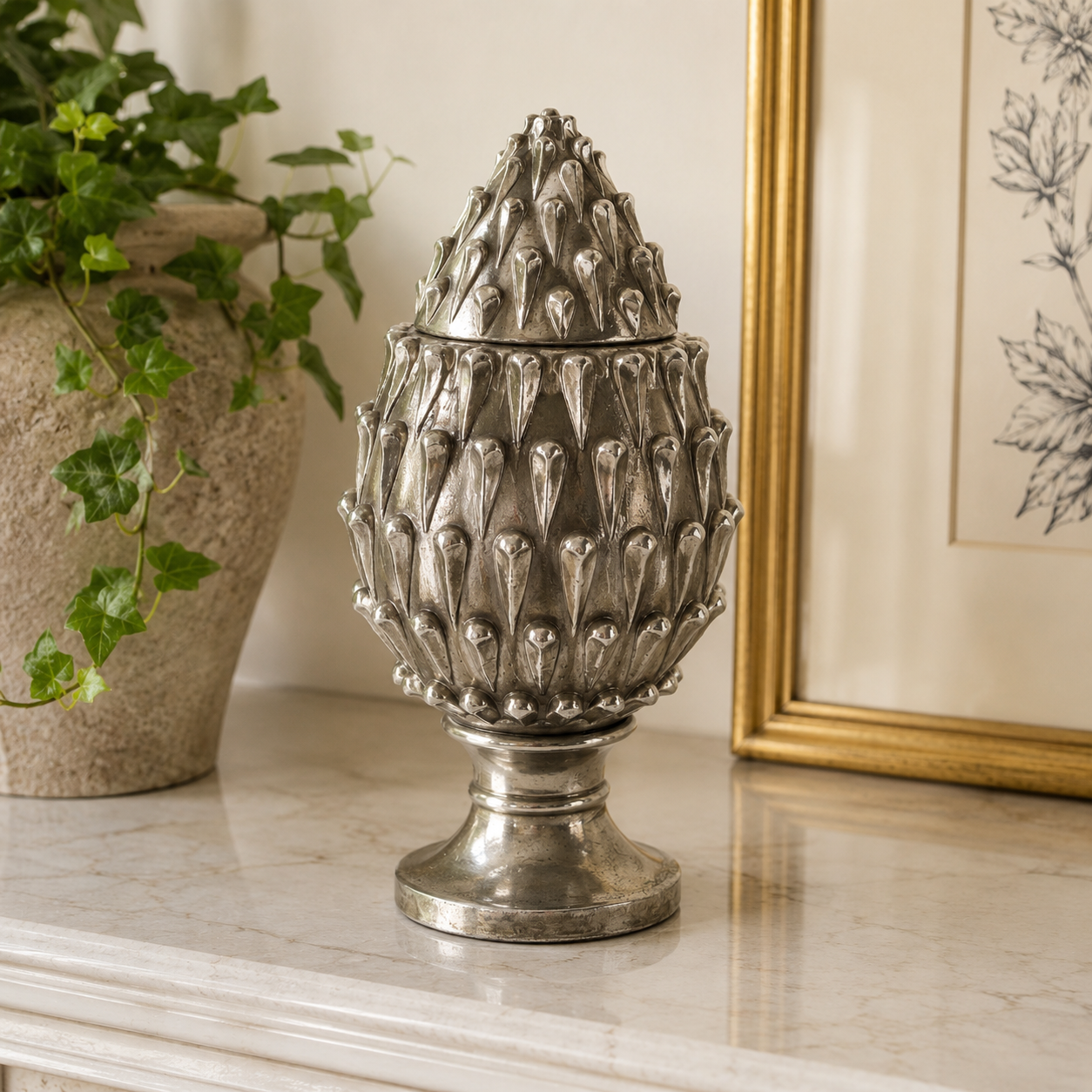 Pigna silver portaoggetti in resina h 32 x Ø 15 cm